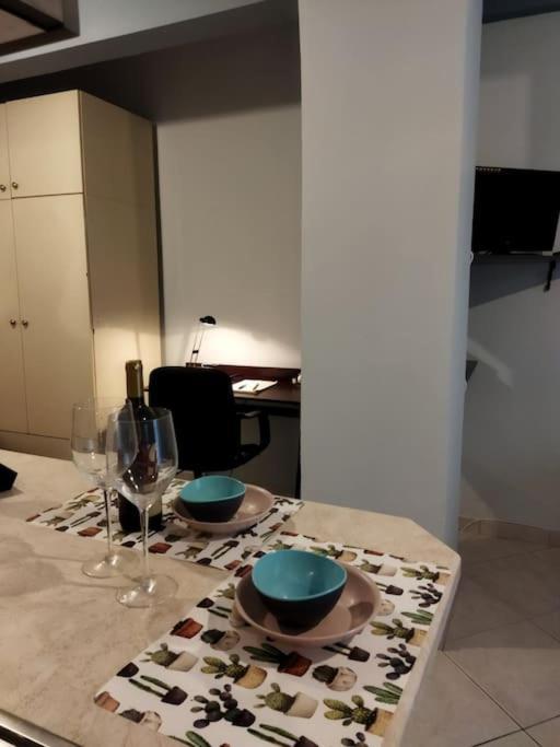 Studio In City Center Apartment Kavala Bagian luar foto